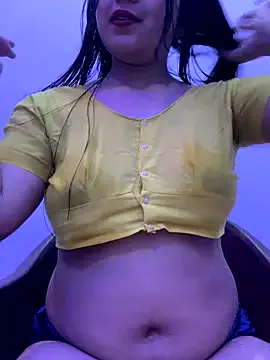 AdelinaLuuna – webcam model profile photo Image 19