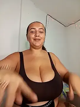 Miss-boobs Image 4
