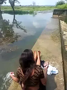 JuicyFruits93 – webcam model profile photo Image 13