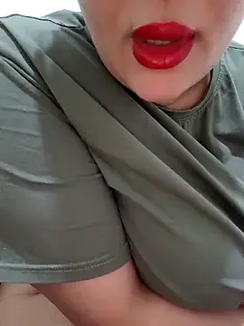 July – webcam model profile photo Image 19