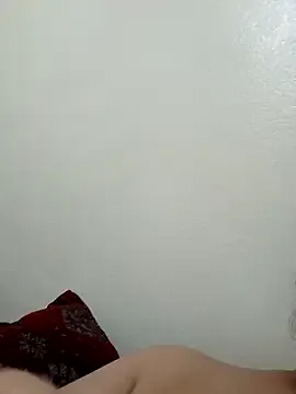 July – webcam model profile photo Image 7