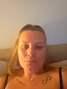 calehot98 – webcam model profile photo Image 18