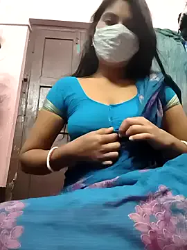 MaraEverly – webcam model profile photo Image 13