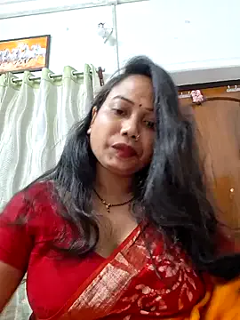 MollyBoston – webcam model profile photo Image 2