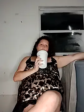 MilaLav – webcam model profile photo Image 3