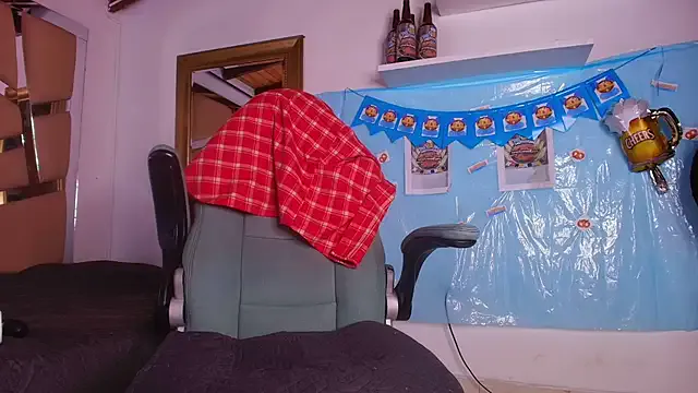 YasmienAtos – webcam model profile photo Image 17