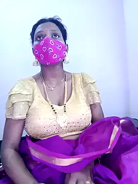 LiaWest – webcam model profile photo Image 2