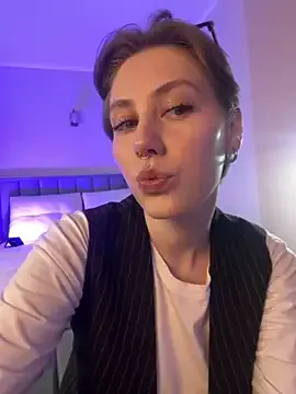 DoriDeluxe66 – webcam model profile photo Image 13