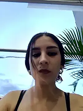 AuroraCruise – webcam model profile photo Image 4