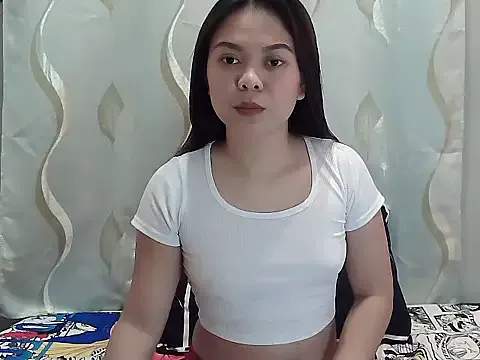 Yua_nyan_cute – webcam model profile photo Image 6