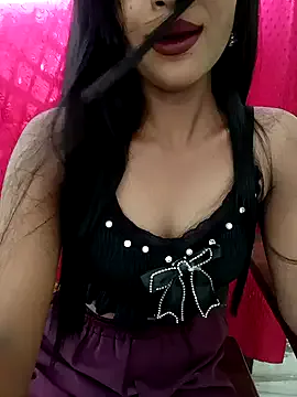 AnnaAurikas – webcam model profile photo Image 3