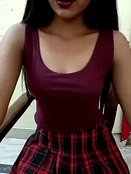 AnnaAurikas – webcam model profile photo Image 6