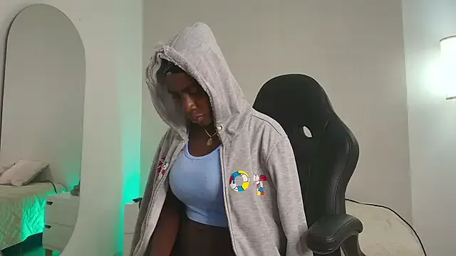 priya_sharma02 – webcam model profile photo Image 4