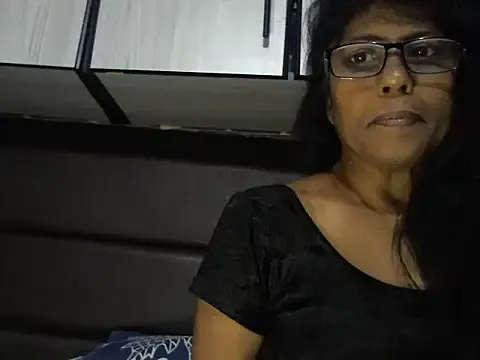anli5 – webcam model profile photo Image 16