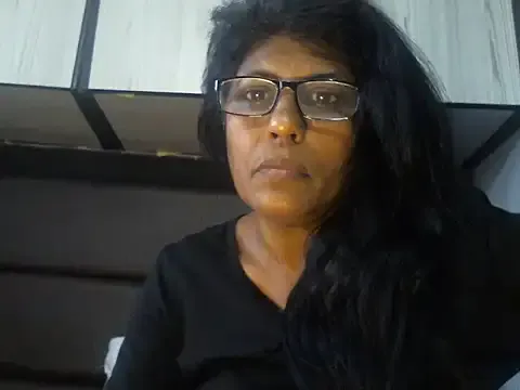 anli5 – webcam model profile photo Image 8