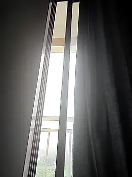 LizBentley – webcam model profile photo Image 19