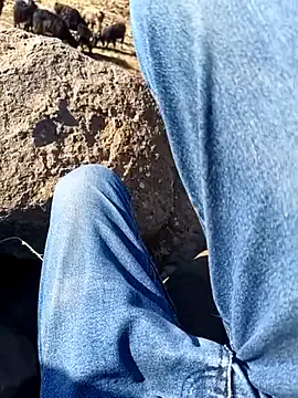 MiraKova – webcam model profile photo Image 13