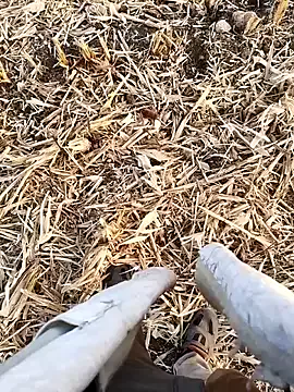 MiraKova – webcam model profile photo Image 16