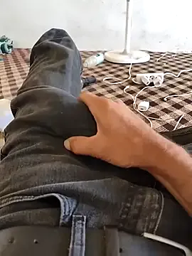 MiraKova – webcam model profile photo Image 17