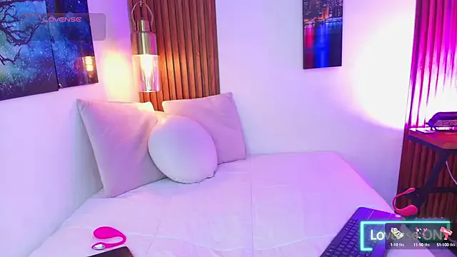 ElaRossie – webcam model profile photo Image 3