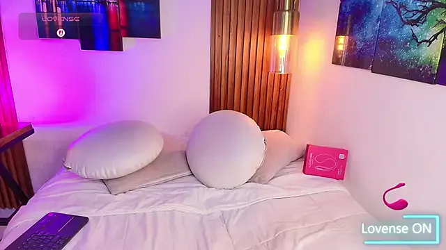 ElaRossie – webcam model profile photo Image 5