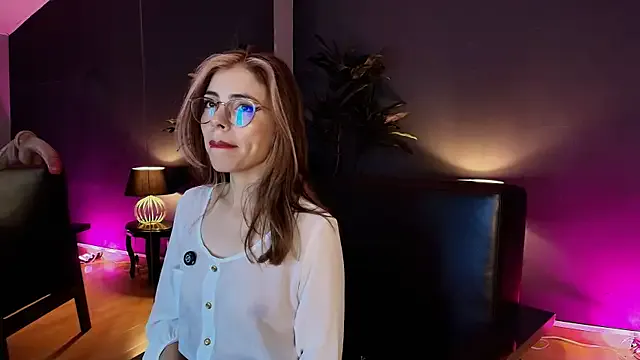 Mis_malika2 – webcam model profile photo Image 10