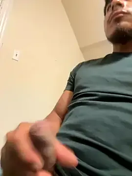 suchka-black- – webcam model profile photo Image 5