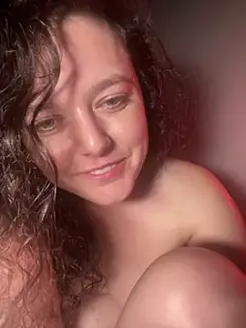 EsmeBrowm – webcam model profile photo Image 16