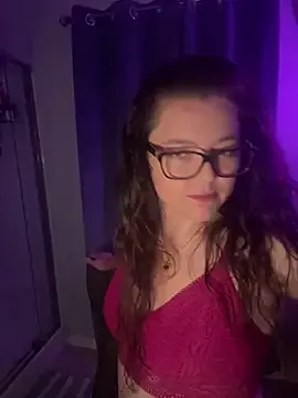 EsmeBrowm – webcam model profile photo Image 9