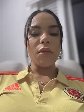 LiaWells – webcam model profile photo Image 14