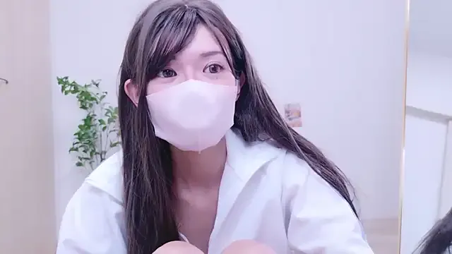 ViviennePower – webcam model profile photo Image 11