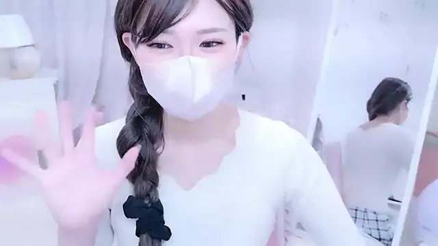 ViviennePower – webcam model profile photo Image 19