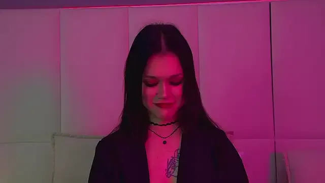 NaomiShannon Image 3