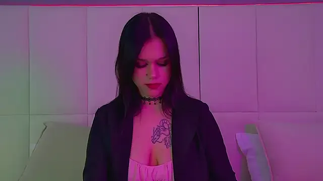 NaomiShannon Image 5