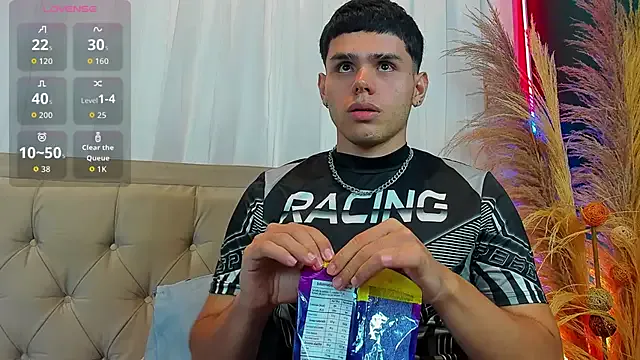 MiraKova – webcam model profile photo Image 14