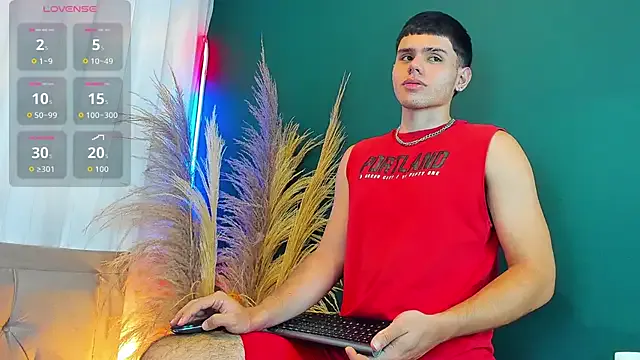 MiraKova – webcam model profile photo Image 16