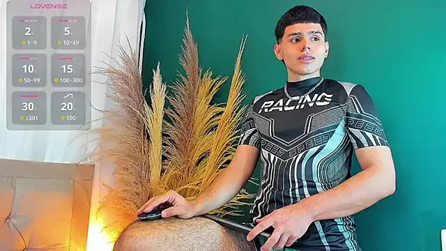 MiraKova – webcam model profile photo Image 18