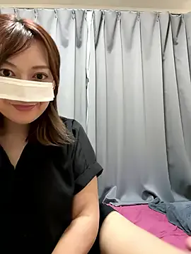 MiaOliveres – webcam model profile photo Image 18