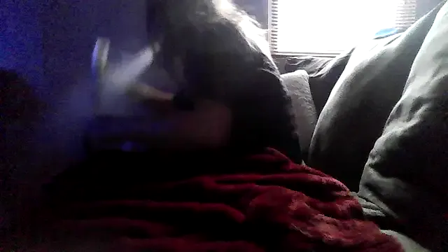 CrystalBarlow – webcam model profile photo Image 3