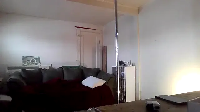 CrystalBarlow – webcam model profile photo Image 5