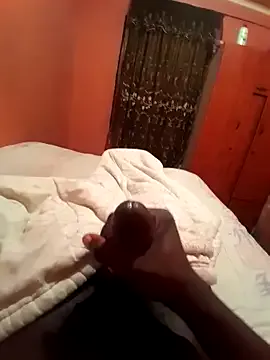 NaughtyBen10 – webcam model profile photo