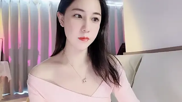 PollyElfi – webcam model profile photo Image 12