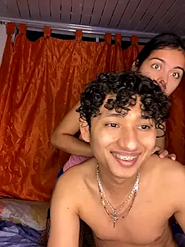 Luxymin34 – webcam model profile photo Image 5