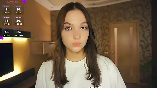 MiraKova – webcam model profile photo Image 4