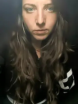 CristinaRous – webcam model profile photo Image 5