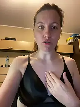 Nicole-Ray Image 17
