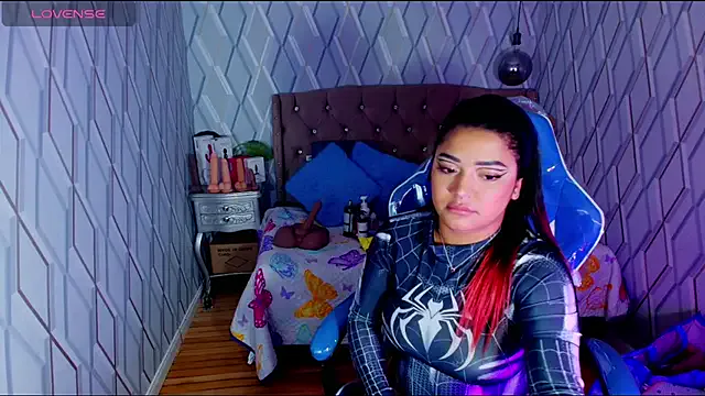 Rose_berry – webcam model profile photo Image 4