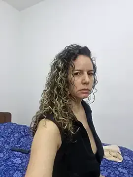 MiraKova – webcam model profile photo Image 11