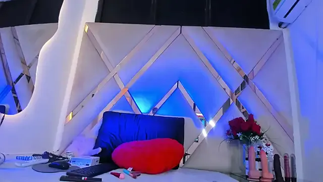 ninaht Image 4