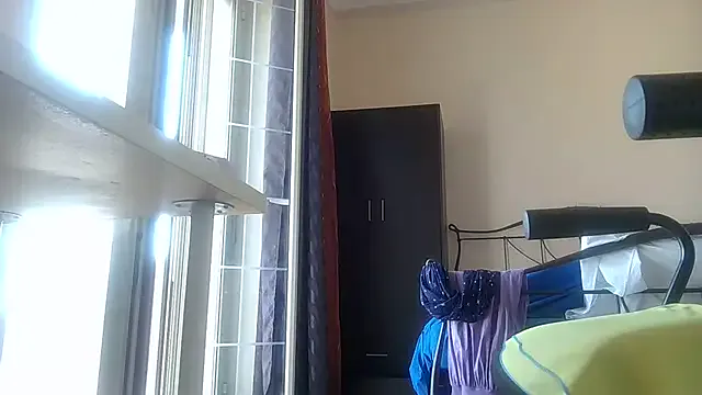 AdrianaAndrade – webcam model profile photo Image 9